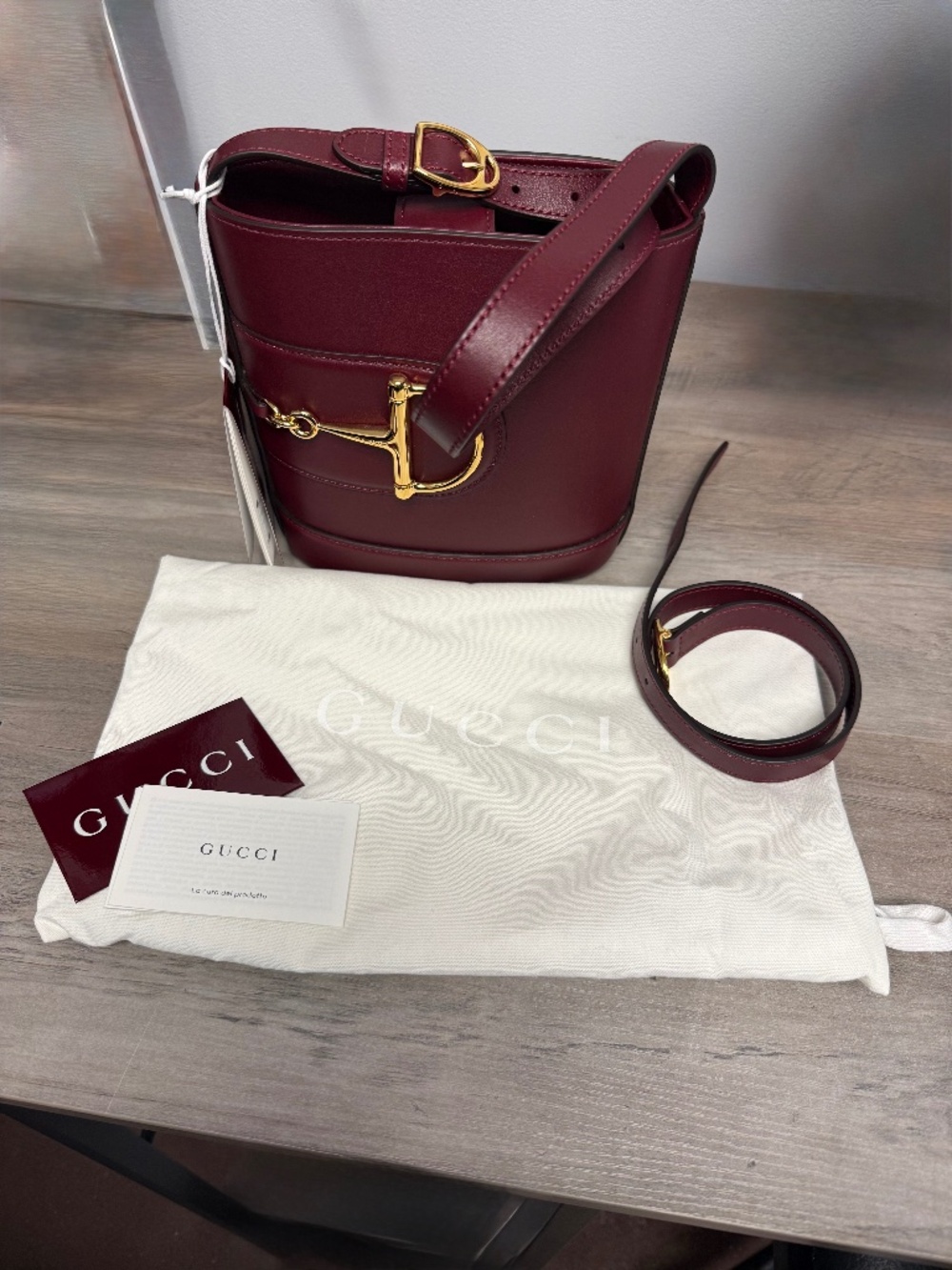 Gucci smooth caftan hasler horsebit bucket bag